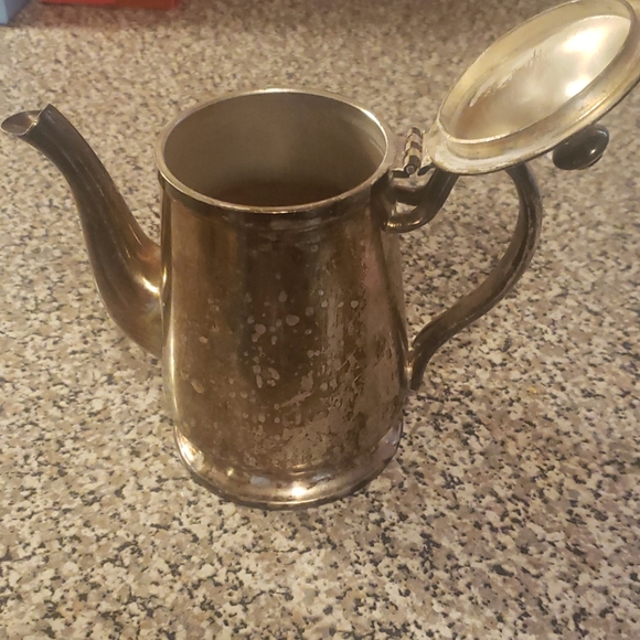 Vintage Grand Silver Co. Teapot - Picture 2 of 8